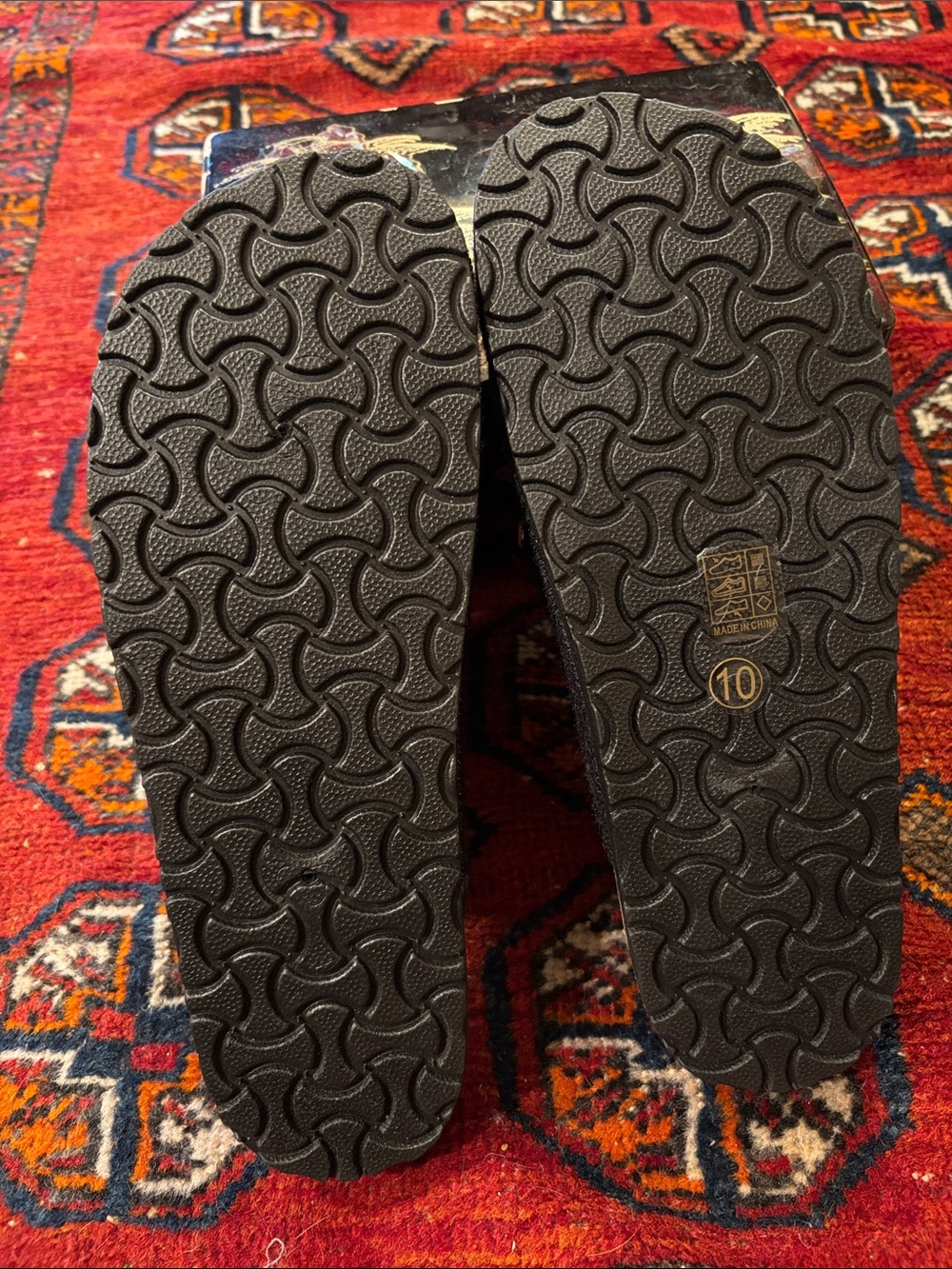 Chain Link Felt Clogs - Picture 5 of 5
